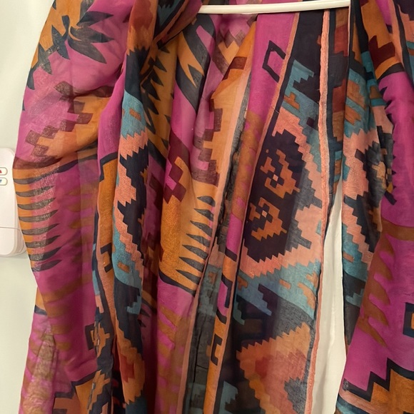 Printed scarf - Picture 2 of 4